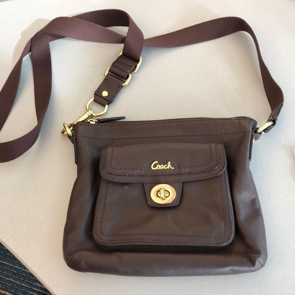 Coach brown leather purse.